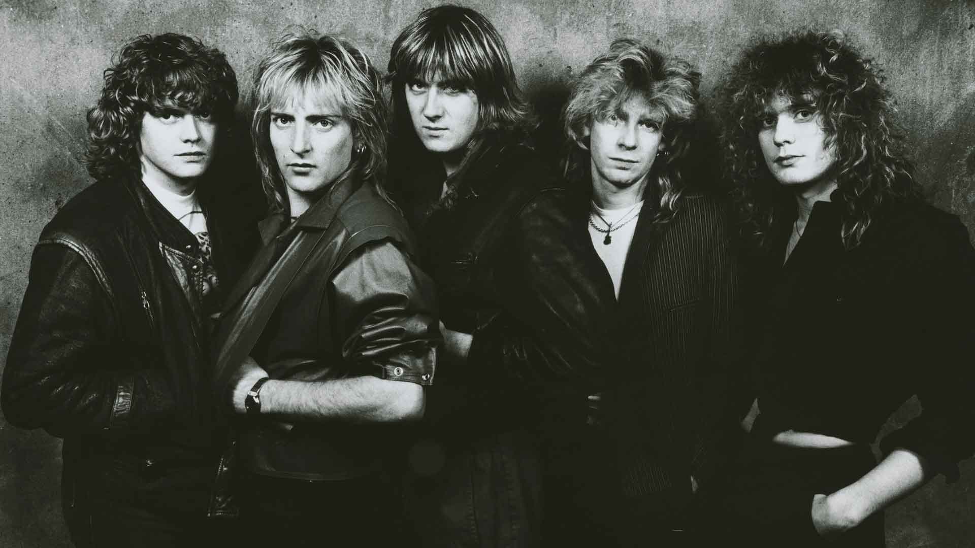 Def Leppard - Review